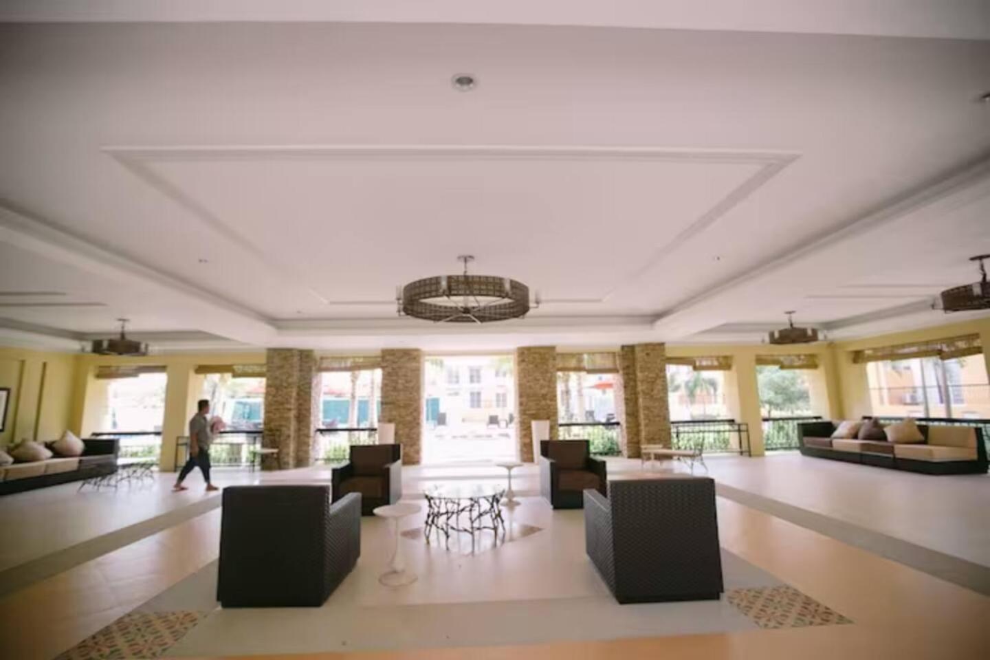 Kara'S Suite Cebu Stadt Exterior foto
