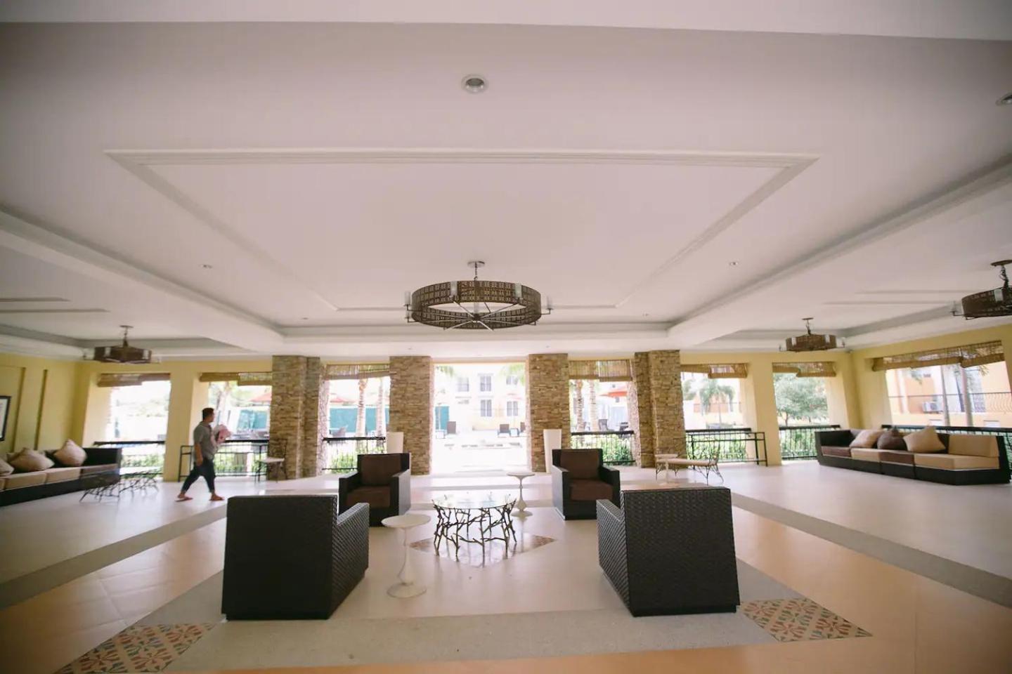 Kara'S Suite Cebu Stadt Exterior foto